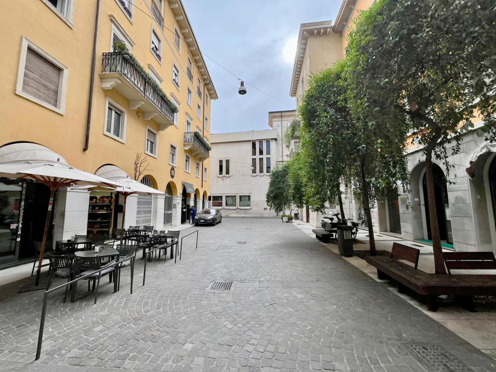 Frame Of Verona Apartments Extérieur photo