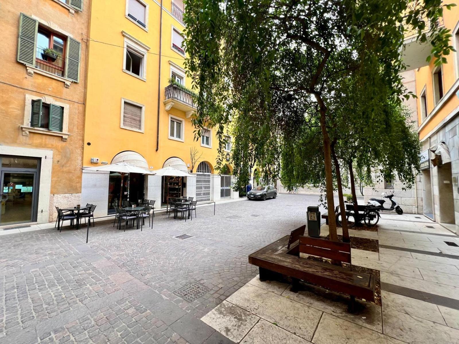 Frame Of Verona Apartments Extérieur photo